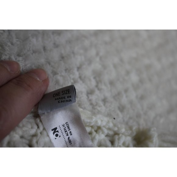 Old Navy Scarf  77 inches Cream 100% Acrylic - Picture 6 of 8